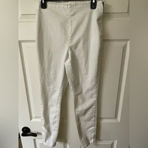 A New Day, Skinny jeans, White